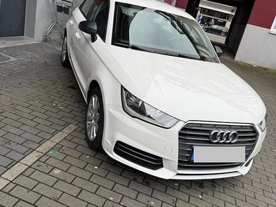 Gebraucht Audi A1 Design 115 PS (84 kW) 2018 Weiß Kleinwagen