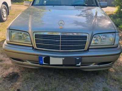Mercedes C180