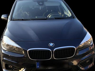 Second-hand BMW 218 Advantage 150 CP (110 kW) 2015 Albastru Break