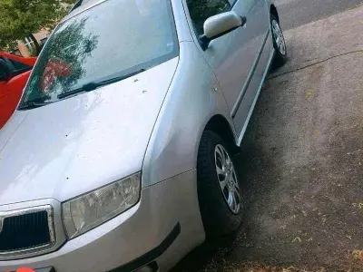 Gebraucht Skoda Fabia 75 PS (55 kW) 2004 Silber Limousine
