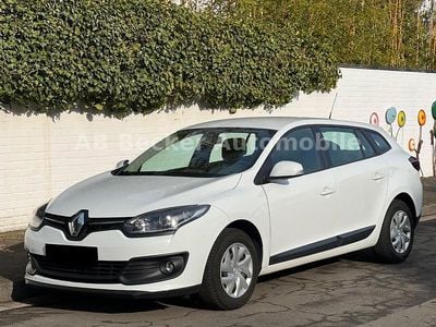 Gebraucht Renault Mégane GrandTour Authentique 116 PS (85 kW) 2016 Weiß Kombi