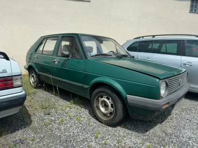 Gebraucht VW Golf II 75 PS (55 kW) 1984 Grün Kleinwagen