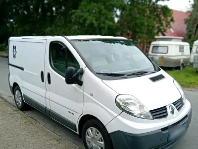 Gebraucht Renault Trafic 120 PS (88 kW) 2011 Weiß Van / Kleinbus