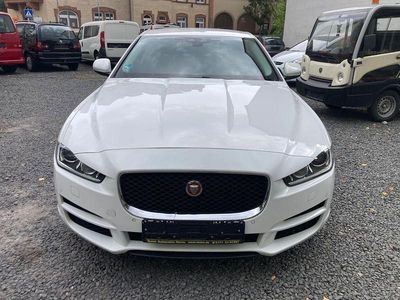 Gebraucht Jaguar XE Prestige 179 PS (131 kW) 2016 Weiß Limousine