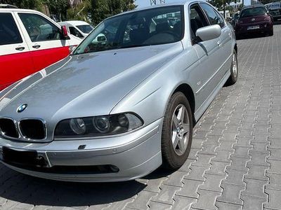 BMW 525