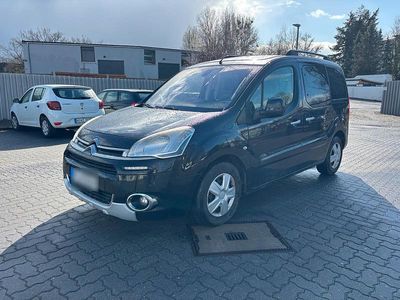 Gebraucht Citroën Berlingo 93 PS (68 kW) 2014 Schwarz Van / Kleinbus
