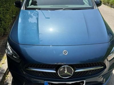 Mercedes B180