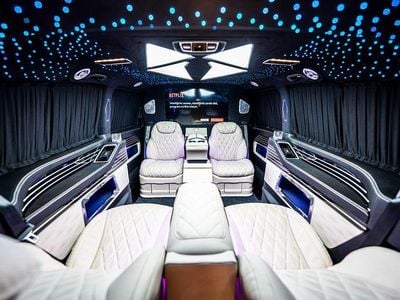 Usata Mercedes V250 2023 Nero Monovolume