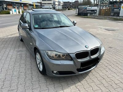 gebraucht BMW 318 3er i Limousine/Automatik/Xenon/Navi/Schiebedach/Leder/