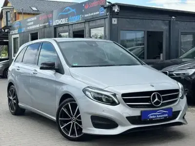 Gebraucht Mercedes B180 Urban 122 PS (89 kW) 2018 Silber Van / Kleinbus