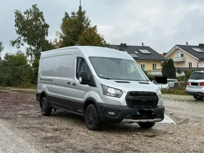 Gebraucht Ford Transit 170 PS (125 kW) 2023 Silber Van / Kleinbus