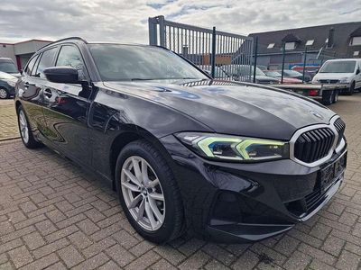 Gebraucht BMW 320 Sport Line 190 PS (139 kW) 2022 Schwarz met. Kombi