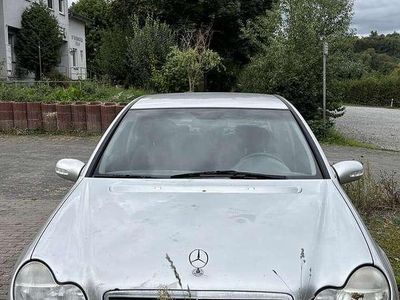 Mercedes C180