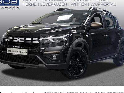 Schwarz metallic (schwarz) Gebraucht 2024 Dacia Sandero Extreme Limousine | 18.111 € (Fairer Preis)