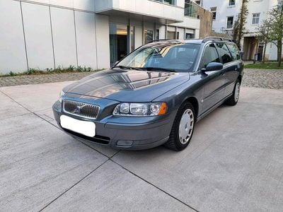 Usata Volvo V70 Momentum 170 CV (125 kW) 2007 Grigio Station wagon