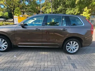 Gebraucht Volvo XC90 Momentum 224 PS (164 kW) 2016 Braun SUV