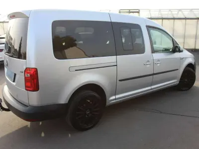 Gebraucht VW Caddy Trendline 150 PS (110 kW) 2017 Reflexsilber metallic Van / Kleinbus