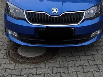 Gebraucht Skoda Fabia 90 PS (66 kW) 2014 Blau Limousine