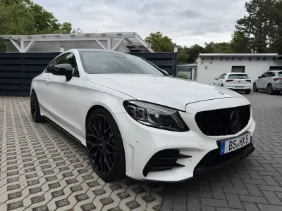 Gebraucht Mercedes C300 245 PS (180 kW) 2018 Weiß Coupé