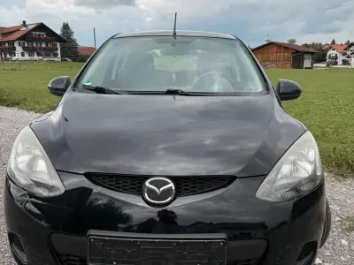 Gebraucht Mazda 2 75 PS (55 kW) 2009 Schwarz Kleinwagen