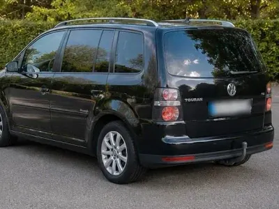Gebraucht VW Touran Freestyle 140 PS (102 kW) 2010 Schwarz Van / Kleinbus