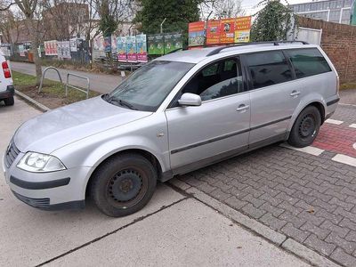 Gebraucht VW Passat Comfortline 131 PS (96 kW) 2002 Silber Kombi