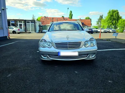 Gebraucht Mercedes C200 Classic 184 PS (135 kW) 2007 Silber Limousine