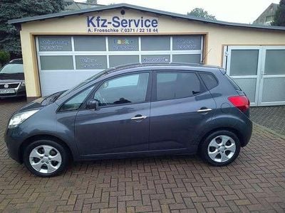 Dark gun metal Gebraucht 2014 Kia Venga FIFA World Cup Edition Kleinwagen | 6.490 € (Guter Preis)