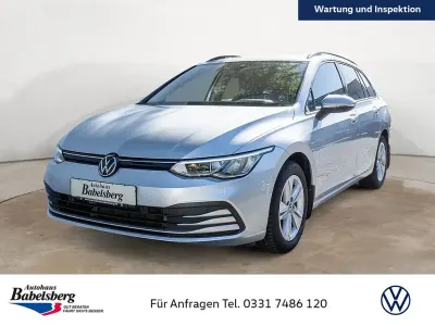 Gebraucht VW Golf VIII Life 150 PS (110 kW) 2023 Silber Kombi