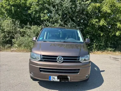 Gebraucht VW Multivan Highline 179 PS (131 kW) 2011 Braun Van / Kleinbus
