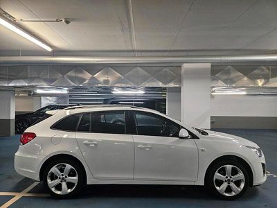 Usado Chevrolet Cruze 140 CV (102 kW) 2013 Blanco Familiar
