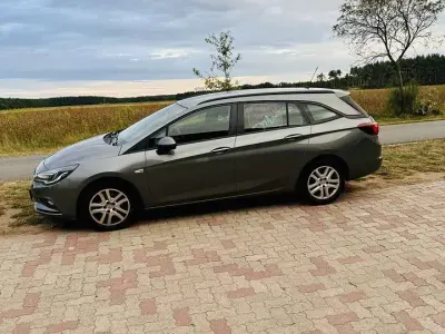 Gebraucht Opel Astra Business 110 PS (80 kW) 2018 Kombi