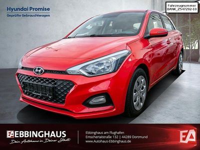 Gebraucht Hyundai i20 Select 75 PS (55 kW) 2019 Rot Kleinwagen