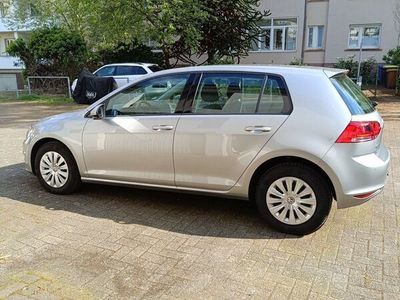 gebraucht VW Golf 1.2 TSI 63kW BMT Trendline Trendline