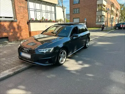 Gebraucht Audi A4 S-Line 190 PS (139 kW) 2018 Grau Kombi