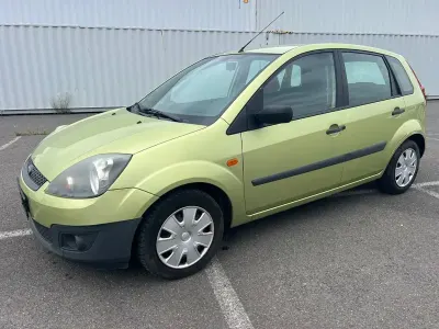 Gebraucht Ford Fiesta Trend 69 PS (50 kW) 2006 Grün Kleinwagen
