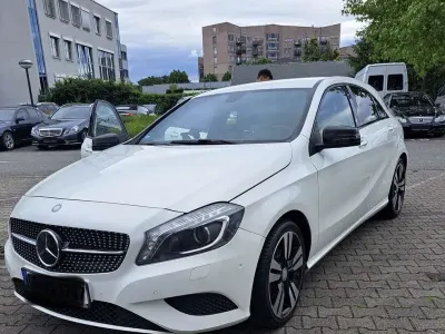 Gebraucht Mercedes A200 Urban 156 PS (114 kW) 2014 Limousine