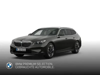 Gebraucht BMW 520 M Sport 208 PS (152 kW) 2025 Grau Kombi
