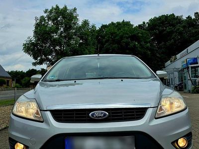 Gebraucht Ford Focus 109 PS (80 kW) 2008 Silber Kombi
