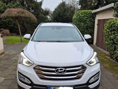 Gebraucht Hyundai Santa Fe Premium 197 PS (144 kW) 2015 Weiß SUV