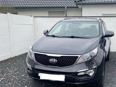 Gebraucht Kia Sportage Spirit 166 PS (122 kW) 2015 Grau SUV
