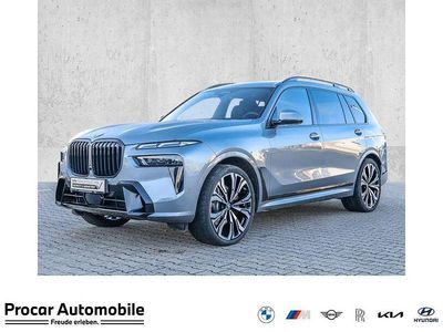 Gebraucht BMW X7 M Sport 352 PS (258 kW) 2025 Grau SUV
