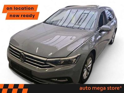 Gebraucht VW Passat Business 150 PS (110 kW) 2022 Mondsteingrau Kombi