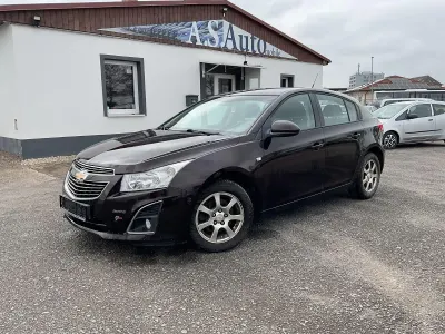 Używany Chevrolet Cruze LT 131 KM (96 kW) 2013 Brązowy Hatchback