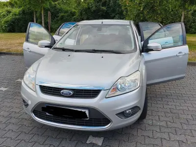 Gebraucht Ford Focus Ghia 145 PS (106 kW) 2009 Limousine