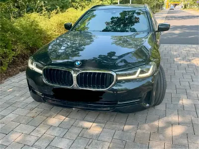 Gebraucht BMW 520 Shadowline 190 PS (139 kW) 2020 Schwarz Kombi