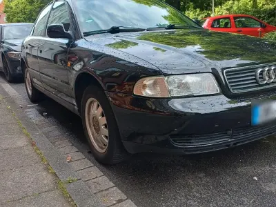 Gebraucht Audi A4 101 PS (74 kW) 1998 Schwarz Limousine