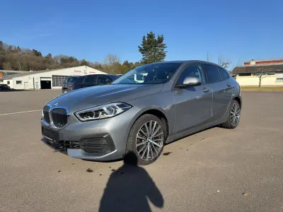 Gebraucht BMW 118 Advantage 150 PS (110 kW) 2022 Grau Kleinwagen