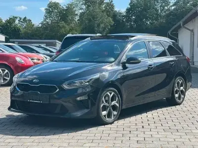 Gebraucht Kia Ceed Sportswagon Platinum 140 PS (102 kW) 2018 Black pearl Kombi