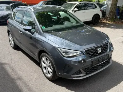 Gebraucht Seat Arona FR 110 PS (80 kW) 2022 Grau SUV
